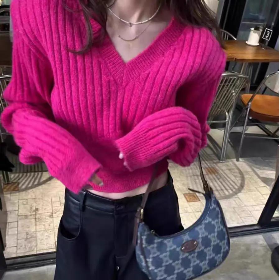 【带肩垫】港风性感V领玫红色针织衫女法式短款上衣高级感辣妹毛衣