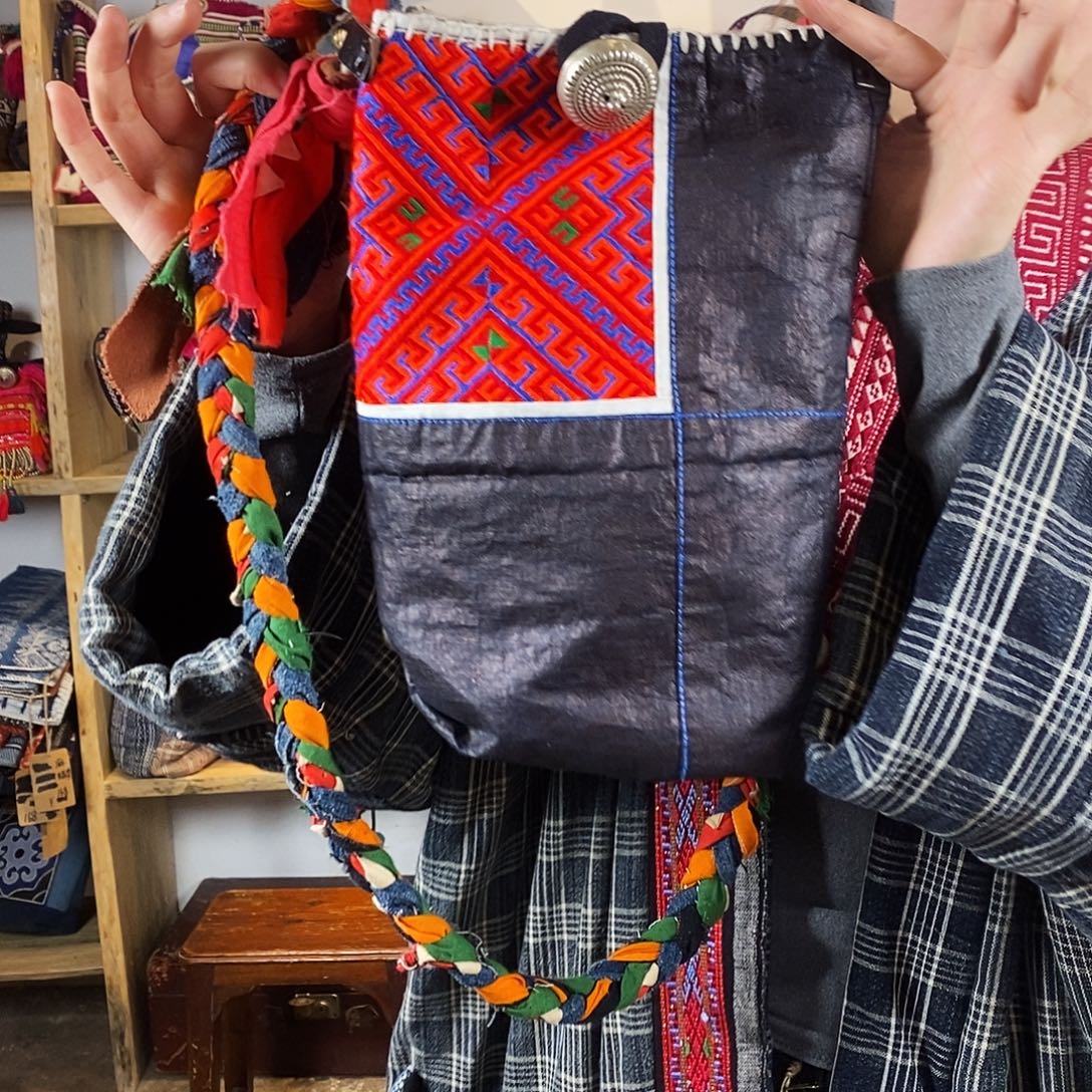 织绣手工制作包包