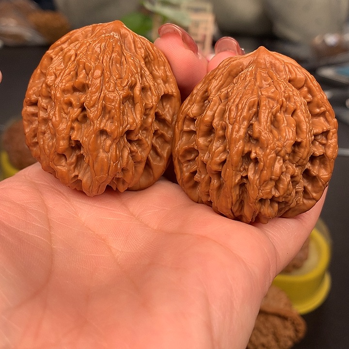 文玩核桃吊坠43虎头