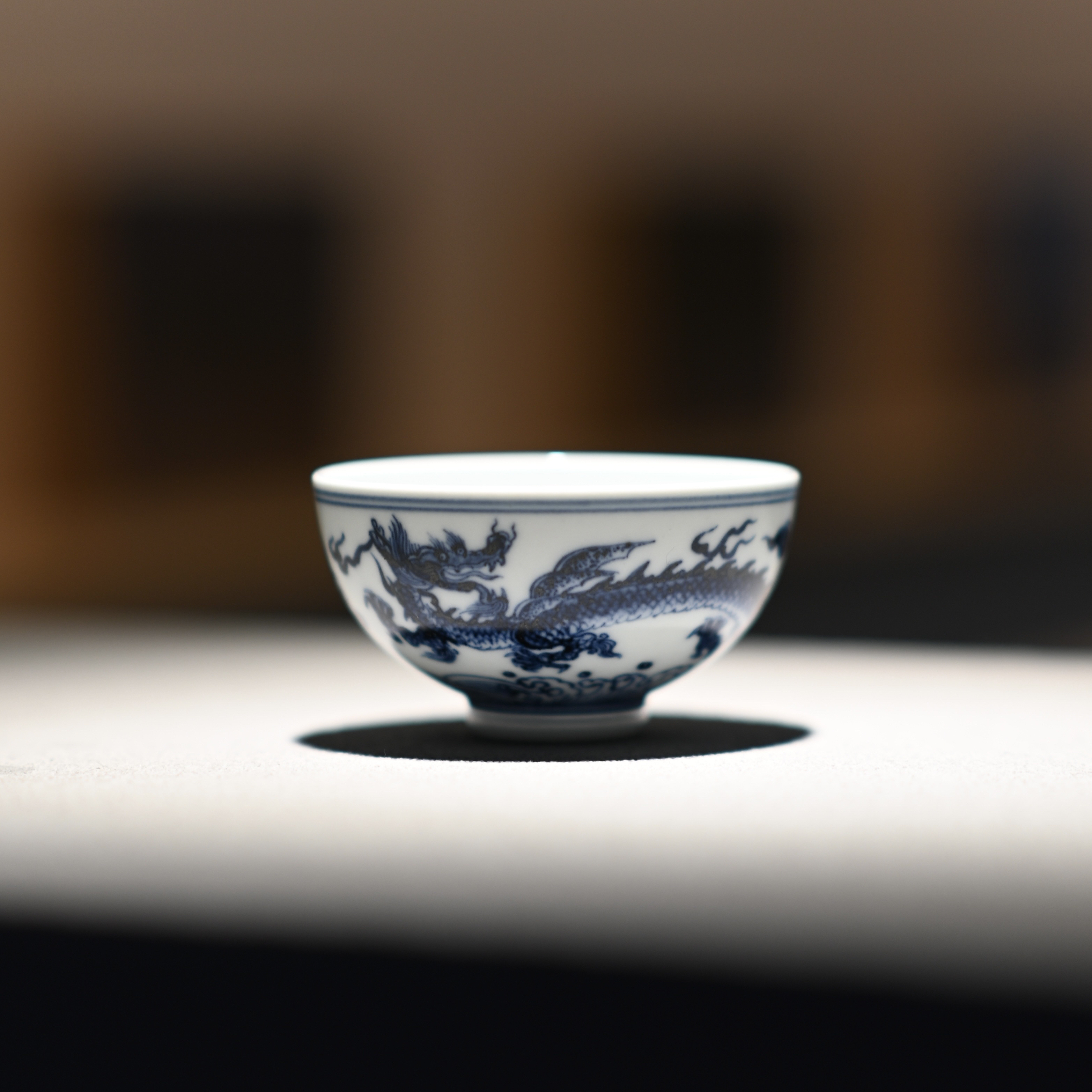 【花九涧】青花海水龙.小鸡心杯..30cc.景德镇纯手工手绘