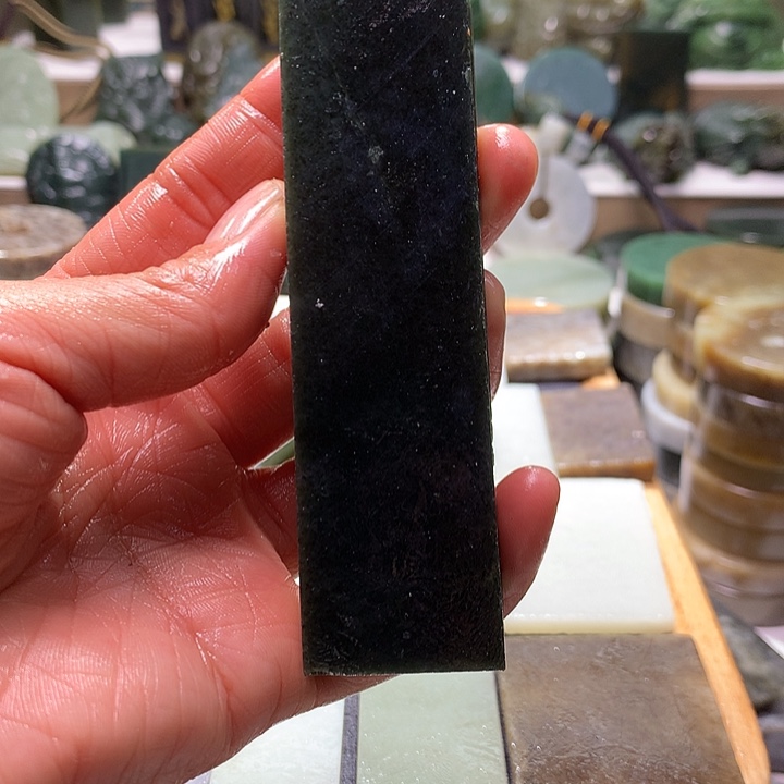 和田玉未镶嵌珠宝半成品
