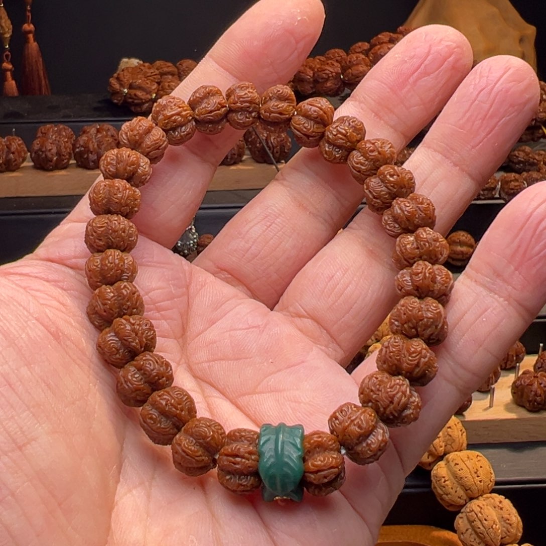 金刚菩提手串用****710.5-1.1尺寸祥云龙珠