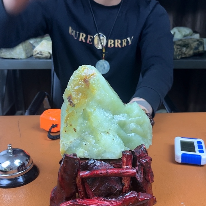 蛇纹石玉原石未镶嵌119