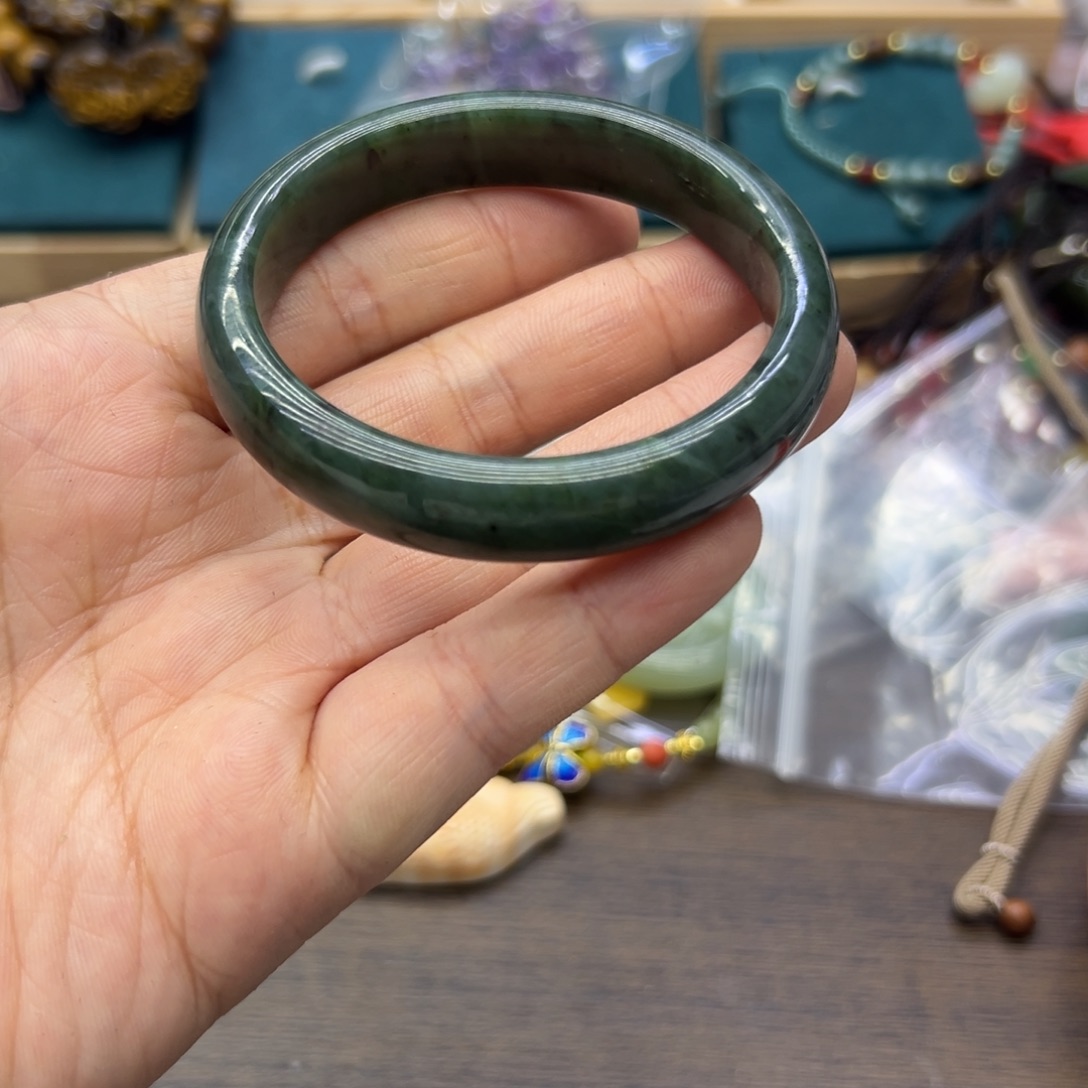 和田玉未镶嵌手镯54.7圈围100