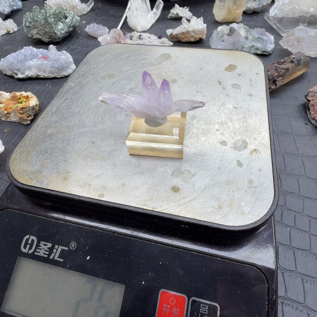 夏***闪石材天然水晶摆件