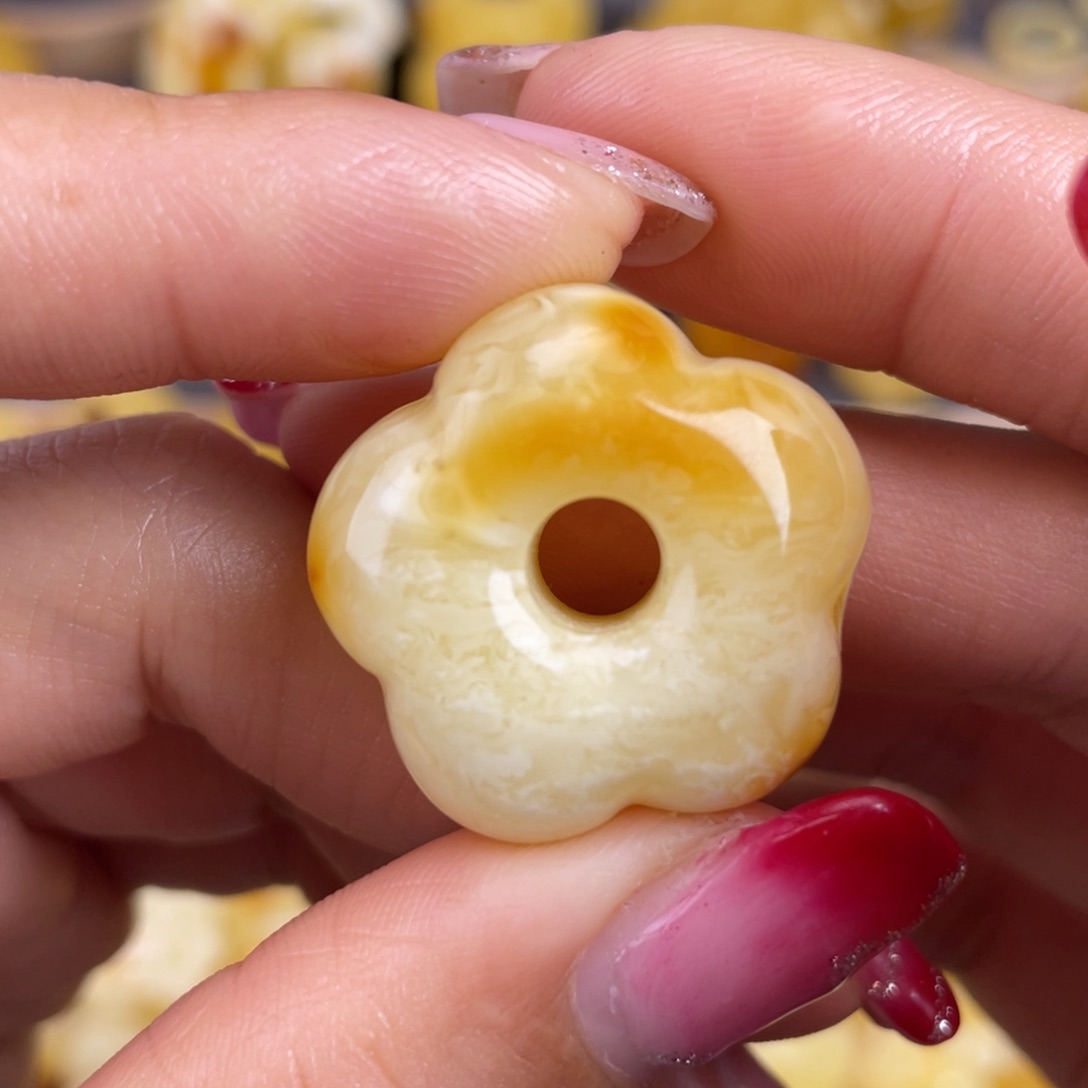 琥珀裸石未镶嵌蜜蜡