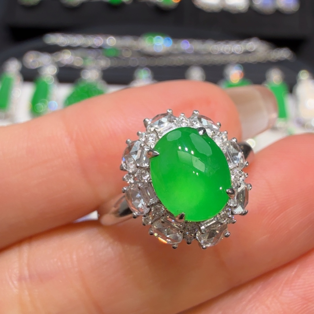 翡翠18K金镶嵌戒指收到货48小时鉴赏期