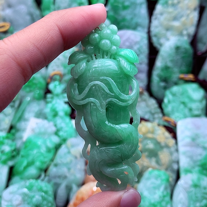 翡翠吊坠(不含链)未镶嵌