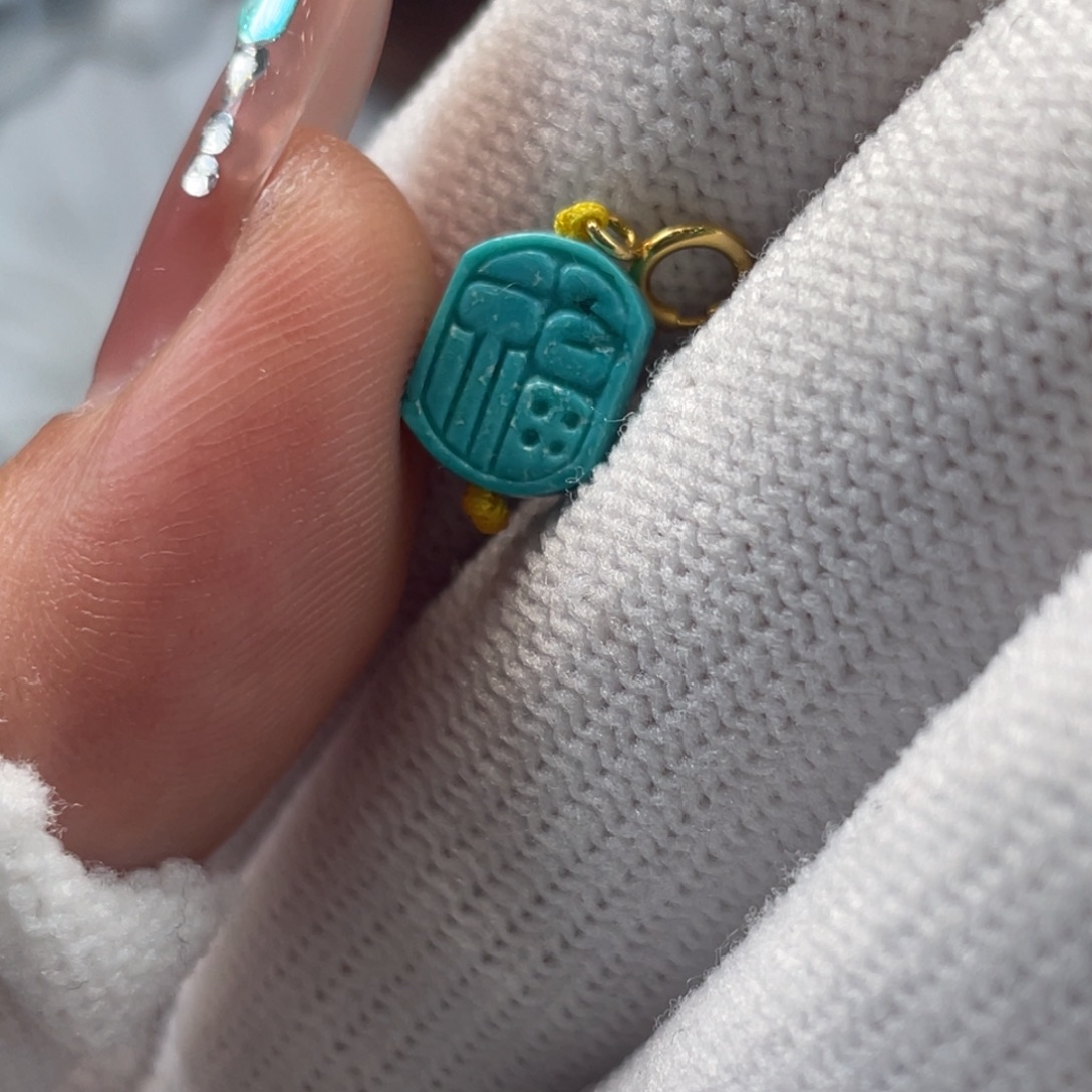 绿松石未镶嵌挂件