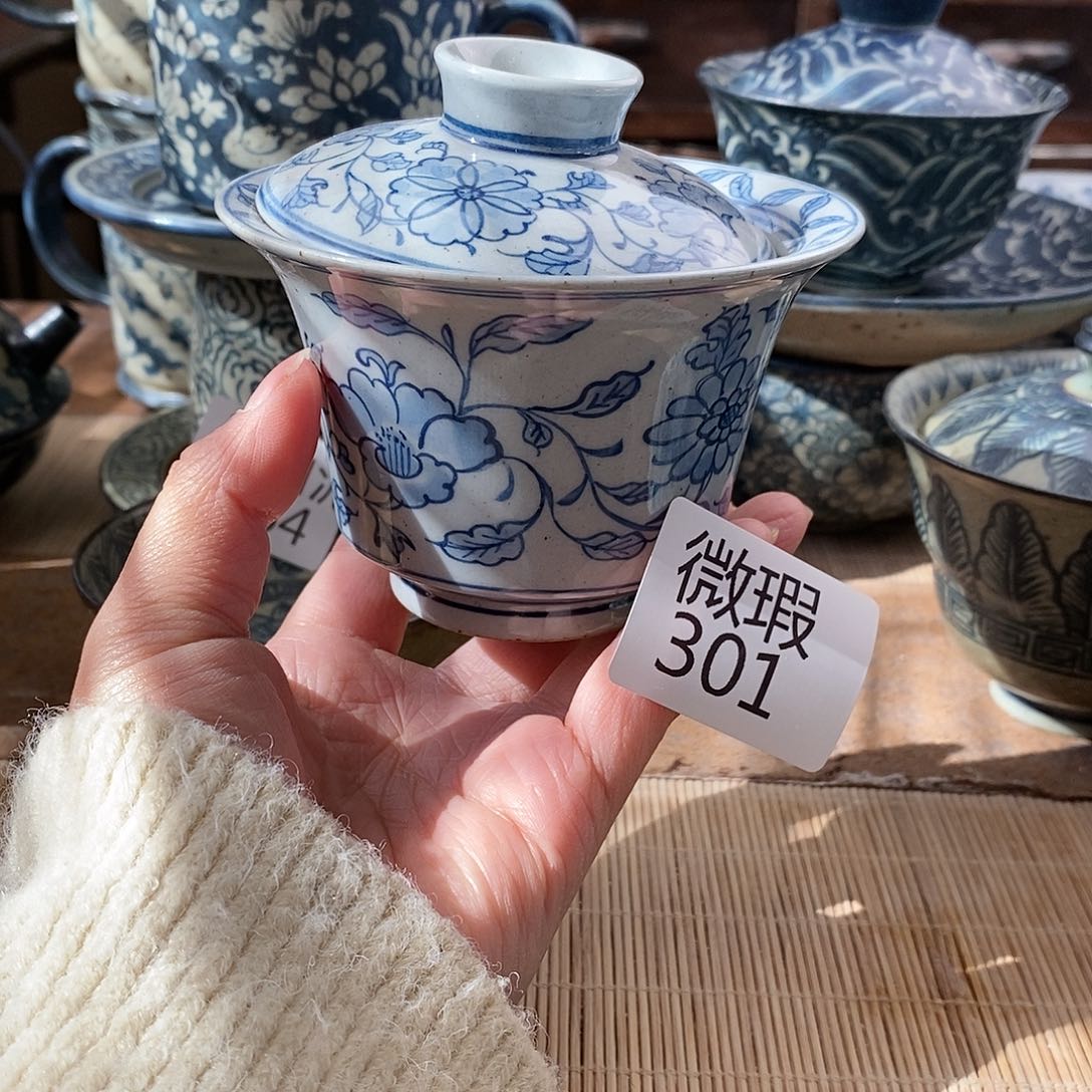 手工手绘青花陶瓷