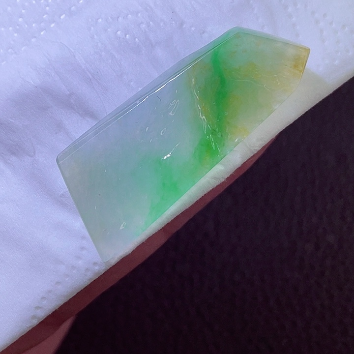 翡翠18K金镶嵌颈饰翡翠