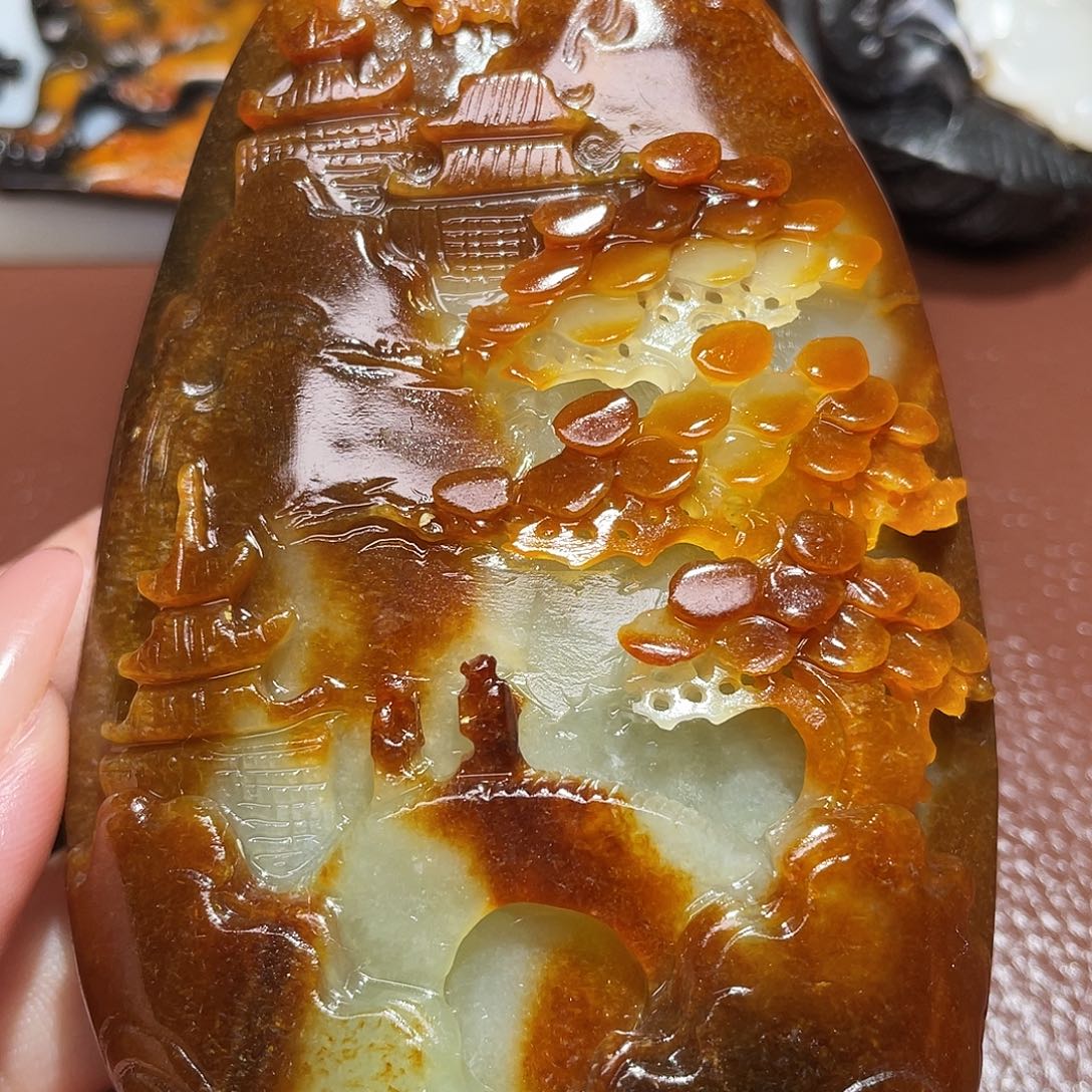 银***芙和田玉未镶嵌颈饰