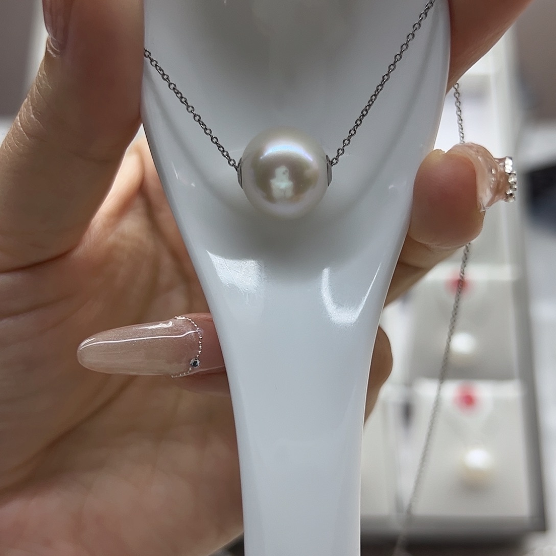 淡水珍珠颈饰18K金镶嵌