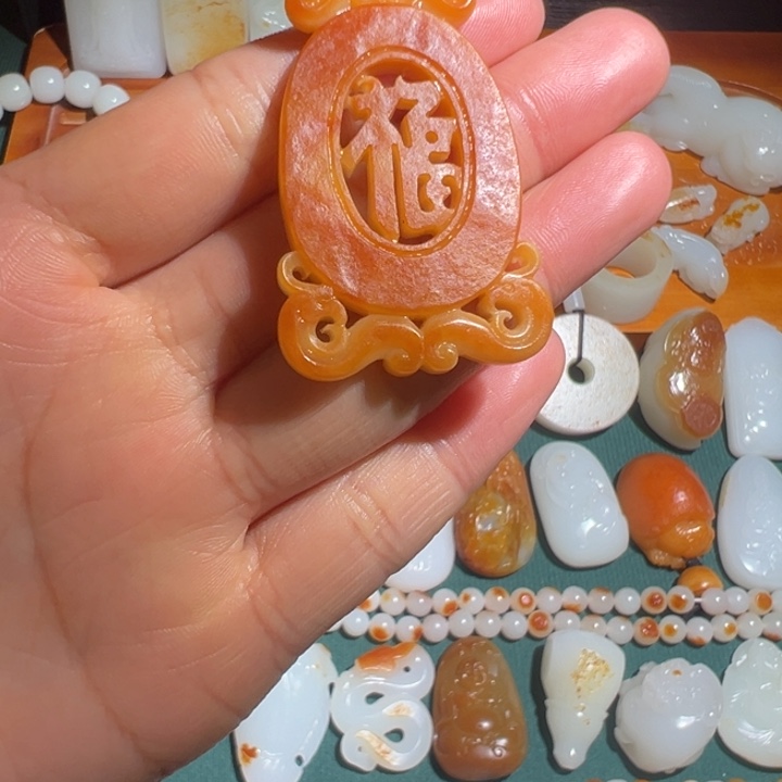 和田玉挂件未镶嵌封**爱