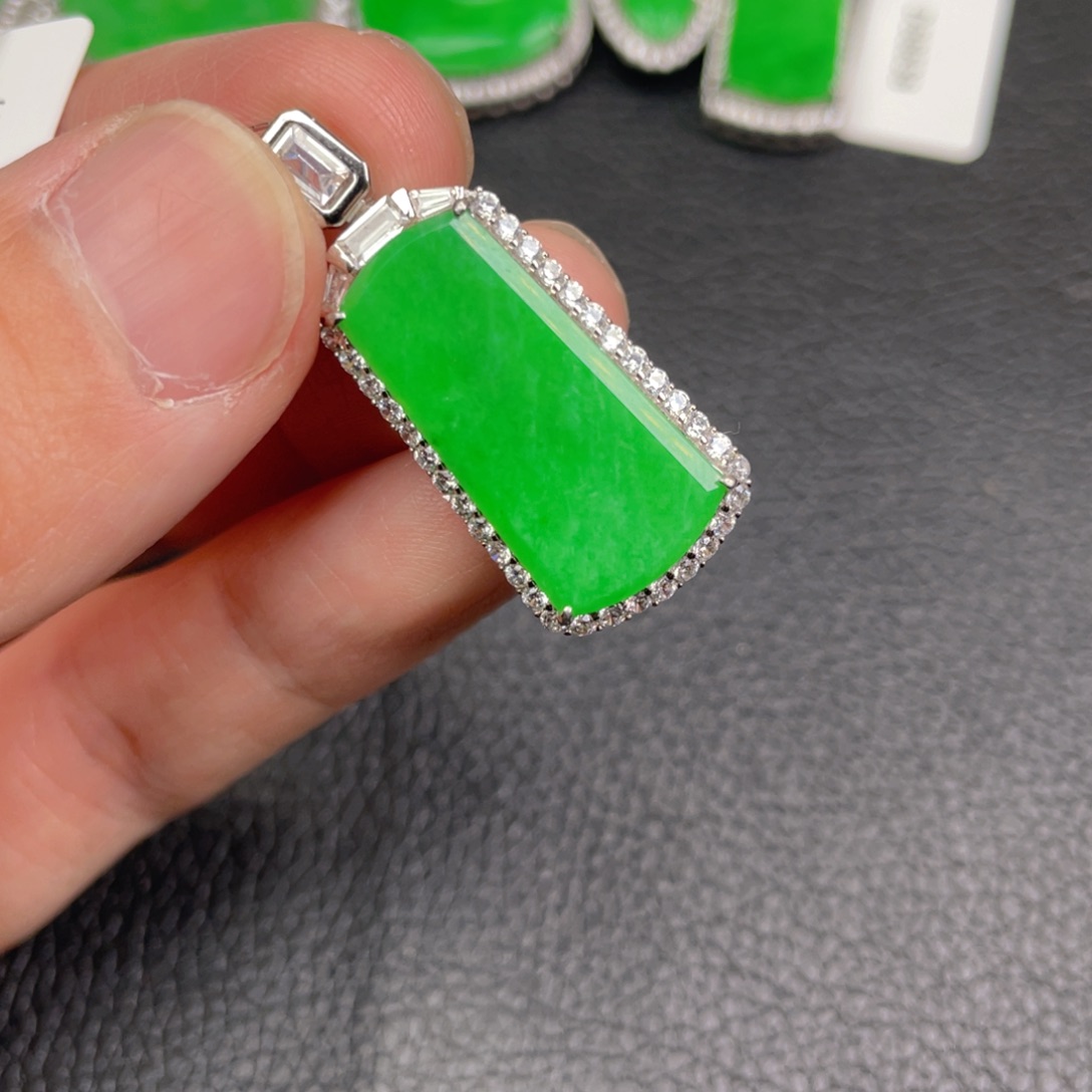 翡翠吊坠(不含链)银S925镶嵌