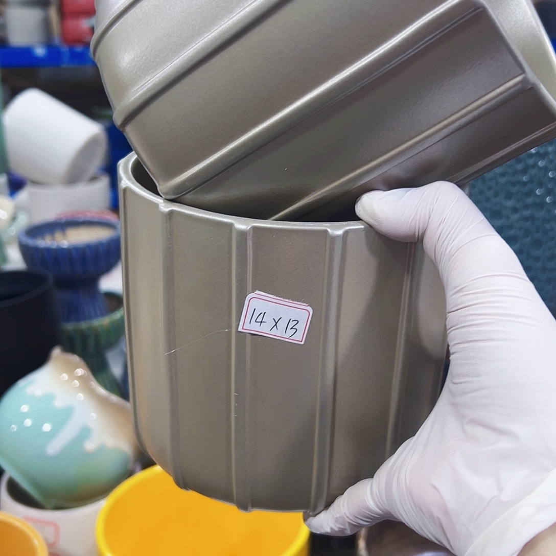 有孔外贸尾单陶瓷花盆凑单10米包邮