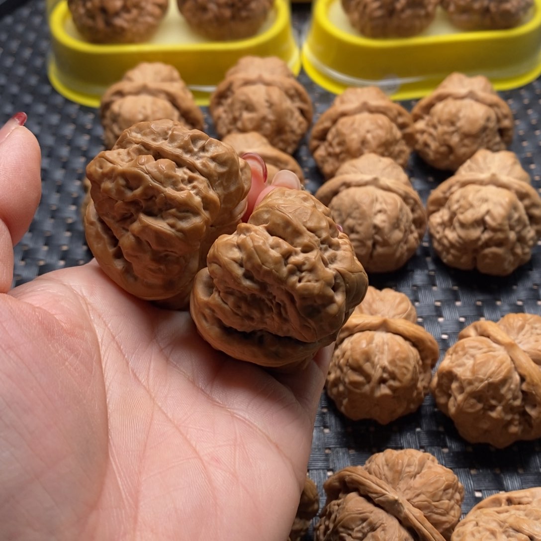 文玩核桃吊坠《*》老树肌肉蛙