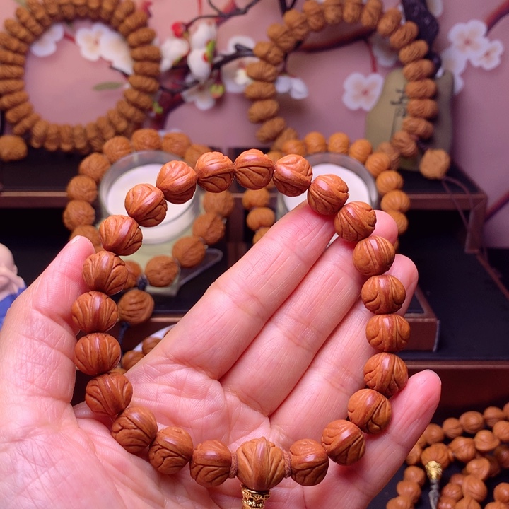 桃核手串龙纹桃核3