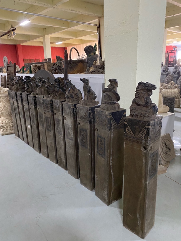 十二生肖青石｜全福 材质：青石 尺寸：高120厘米 柱宽20见方