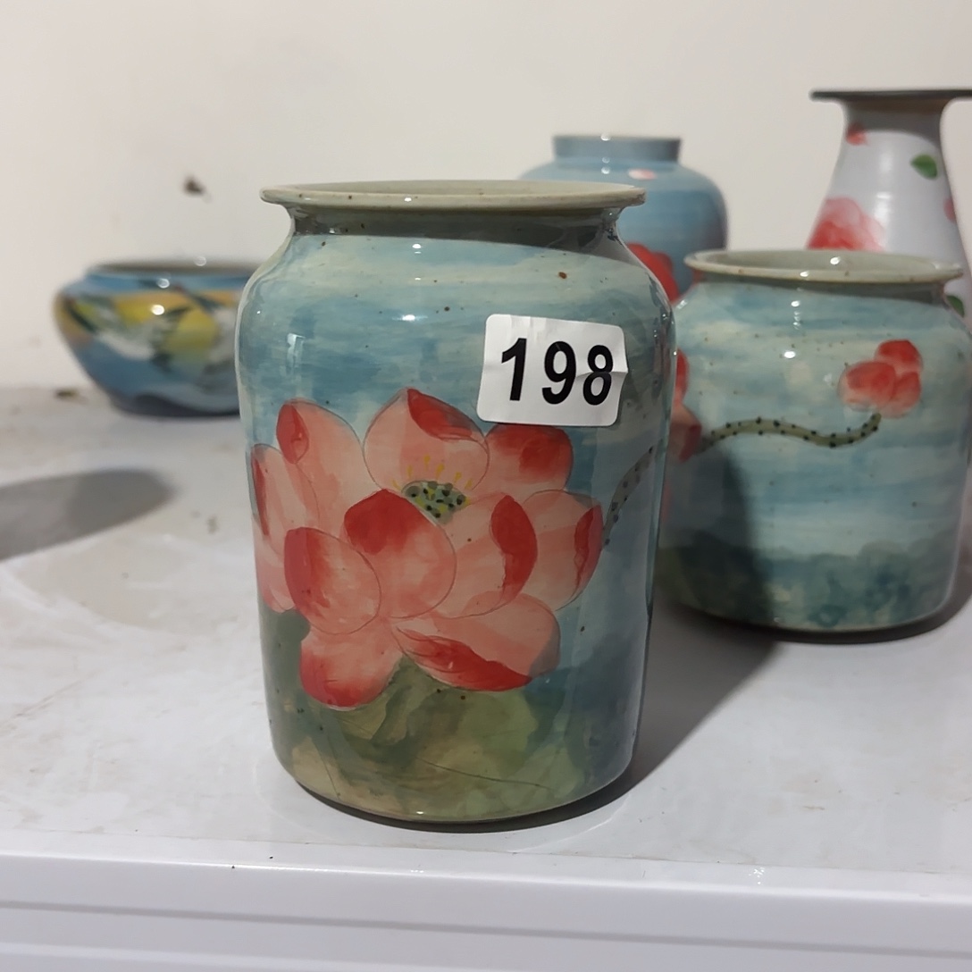 瓷片在干嘛我也在洗头发睡觉