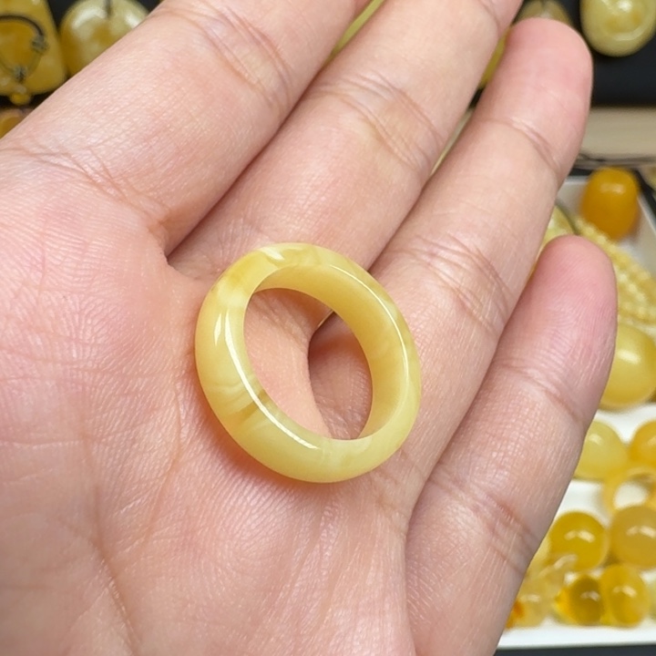 ღ***o蜜蜡未镶嵌珠宝奇石