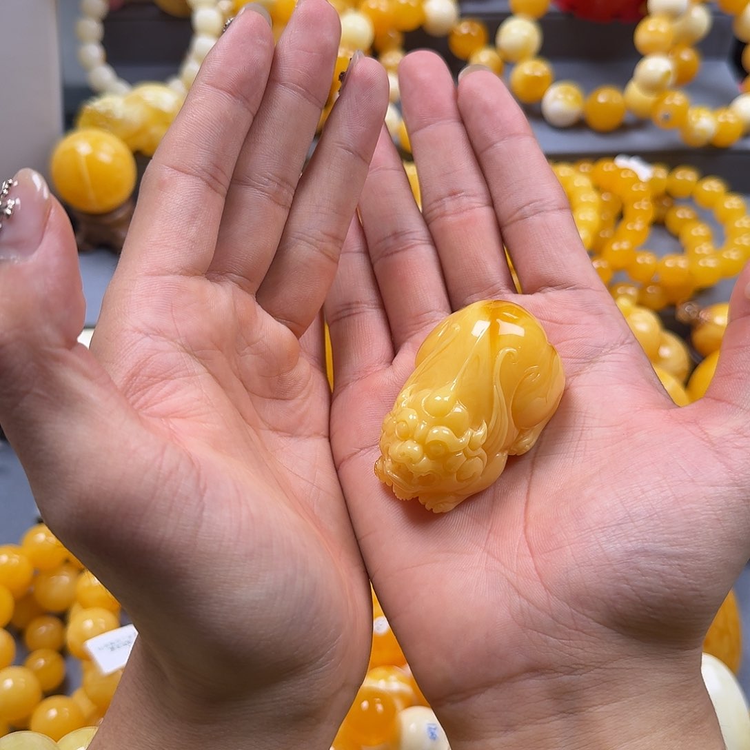 蜜蜡珠宝奇石未镶嵌貔貅