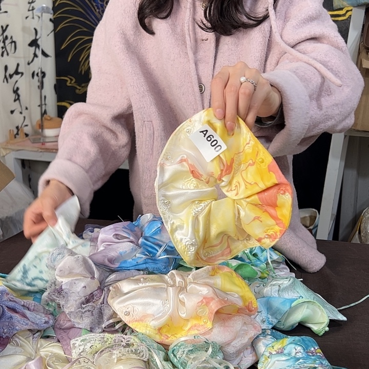 ****？600圆饼发圈不退不换