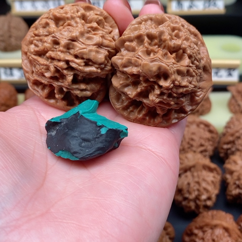 【闪购商品】文玩核桃吊坠民官帽