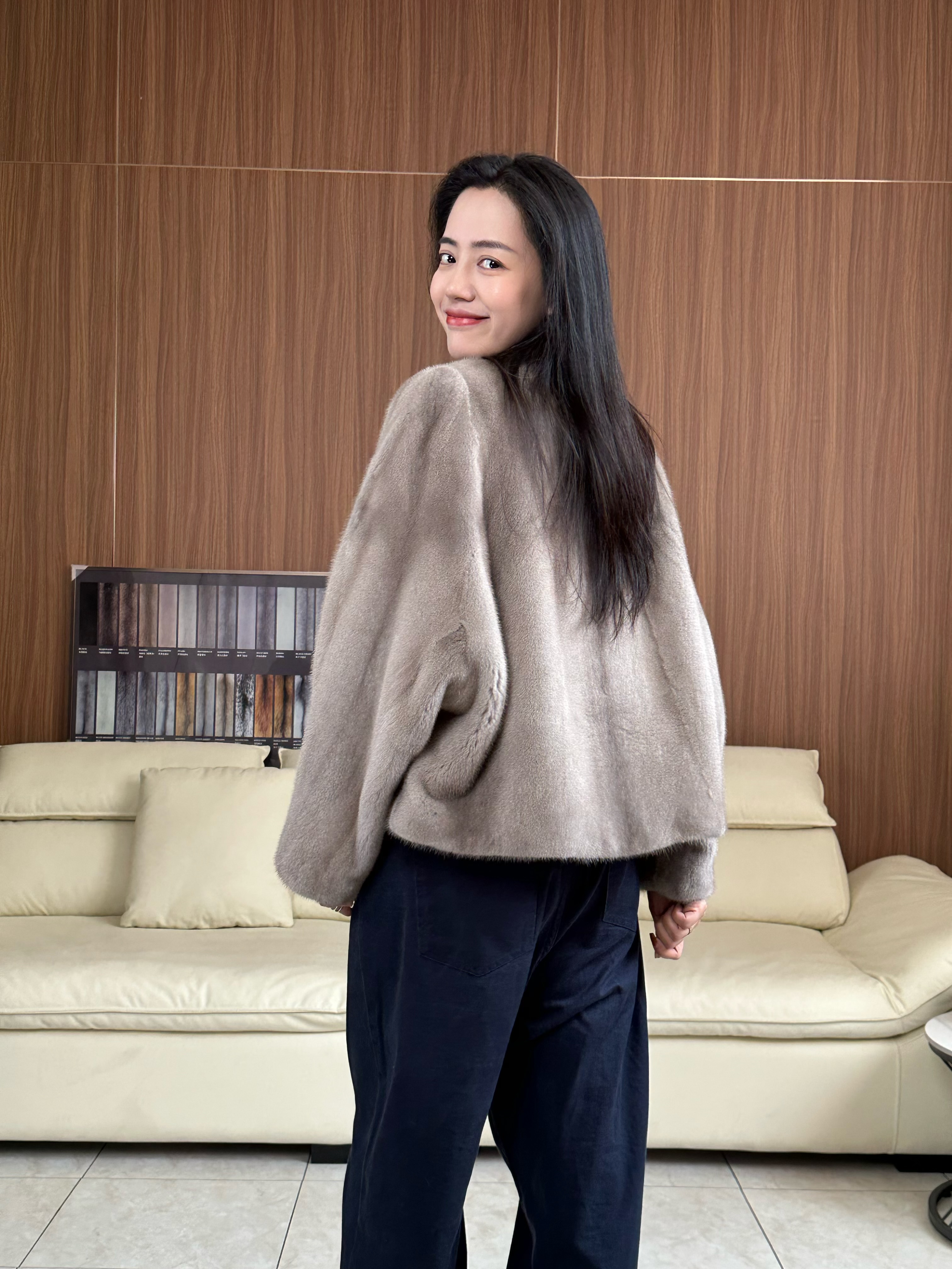 【珍妮皮草】新款皮草进口紫金短二天鹅绒水貂整貂皮草显瘦外套女士