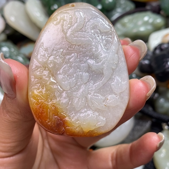 和田玉颈饰未镶嵌