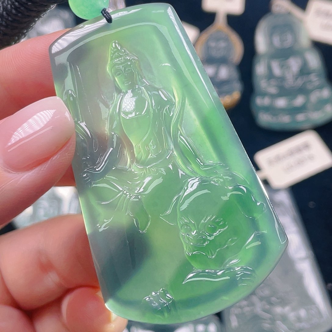 颈饰未镶嵌翡翠24，