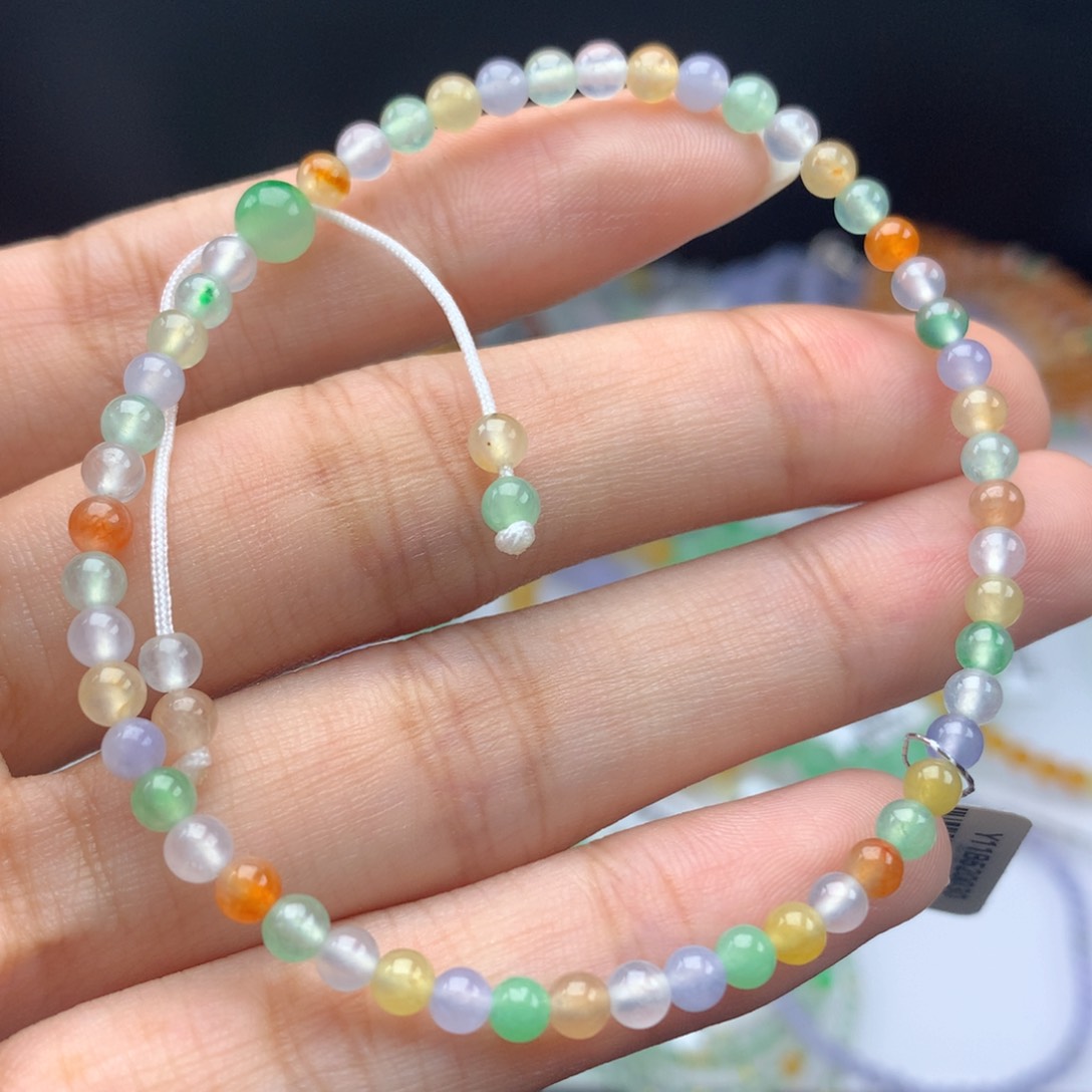 翡翠手链未镶嵌卡