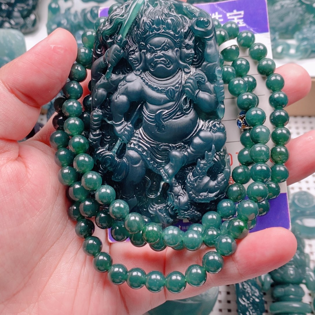 默***r颈饰未镶嵌翡翠纯天然a货翡翠