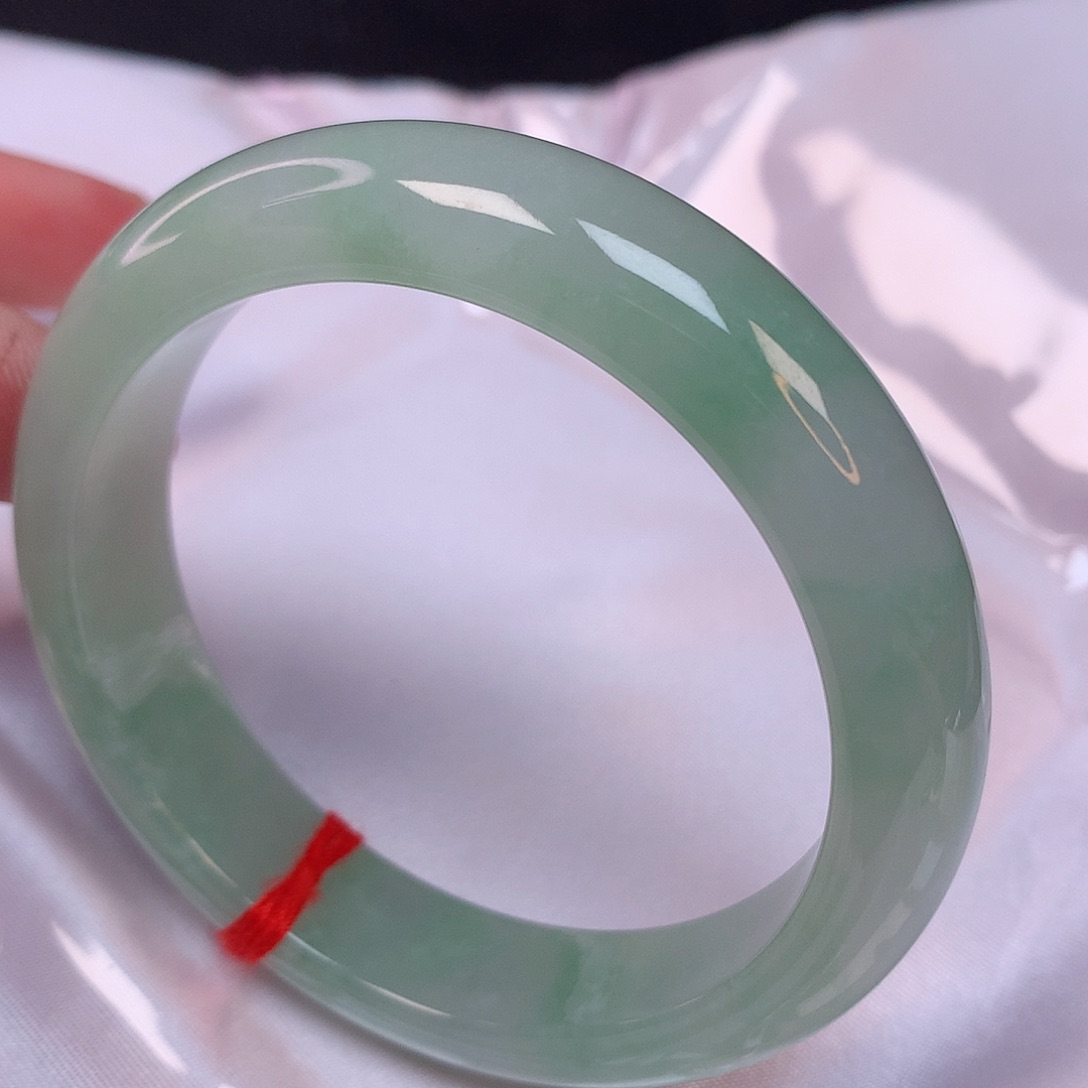 翡翠手镯未镶嵌56 翡翠手镯