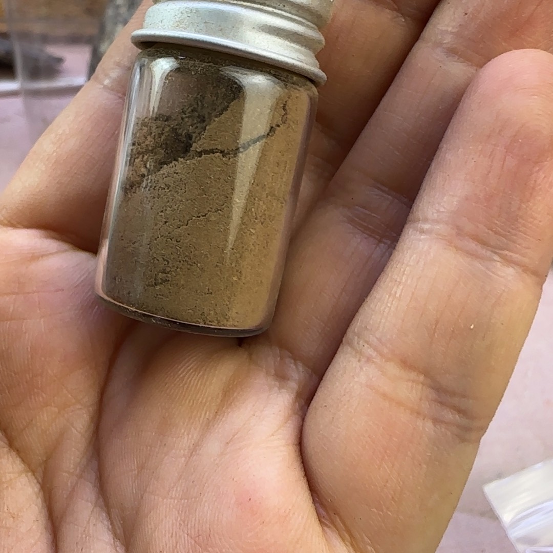 沉香碎屑沉香香港红土沉水粉1克