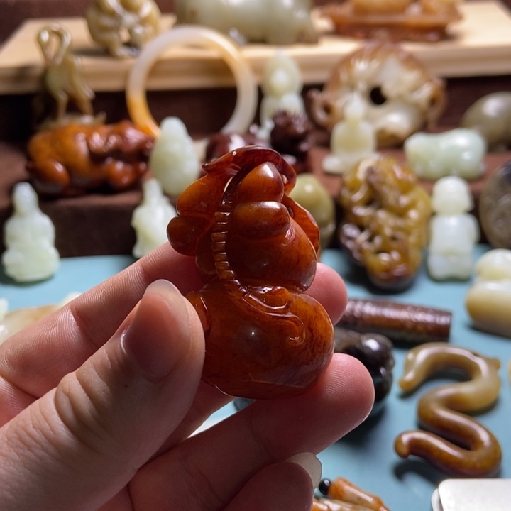 玉***道和田玉未镶嵌挂件