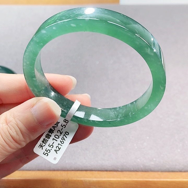 【闪购商品】翡翠手镯（圆镯）未镶嵌