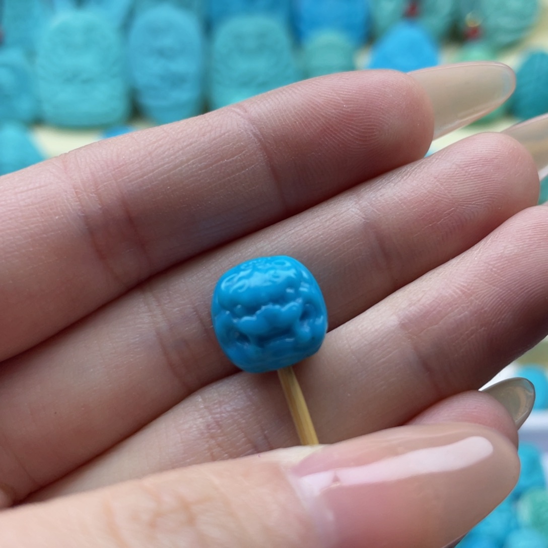 绿松石雕刻未镶嵌