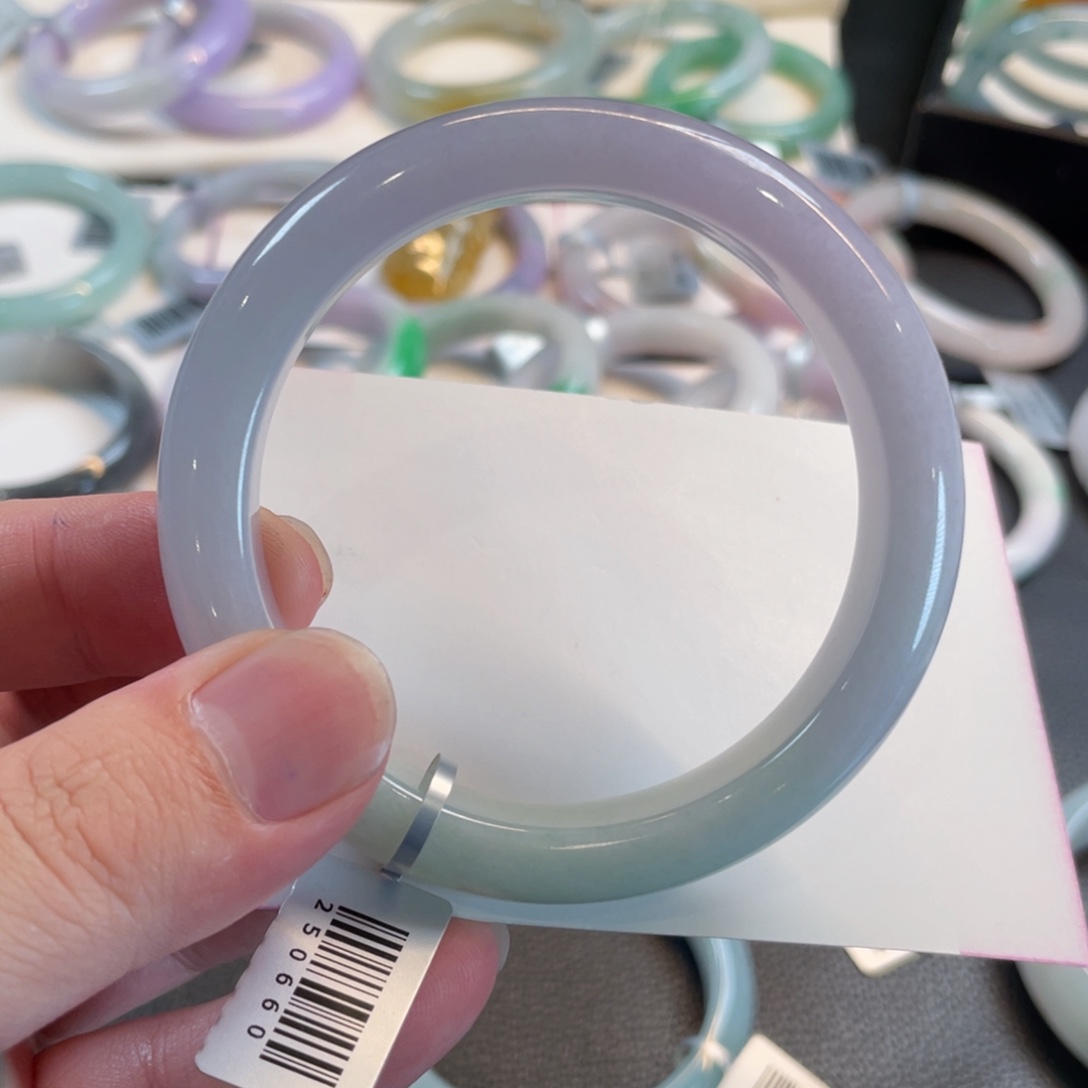 翡翠手镯未镶嵌59.5正圈