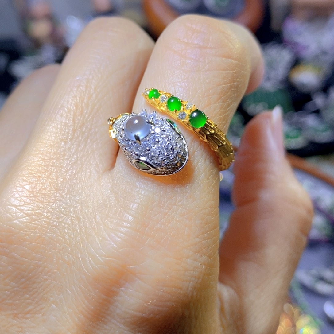 翡翠颈饰银S925镶嵌天然翡翠