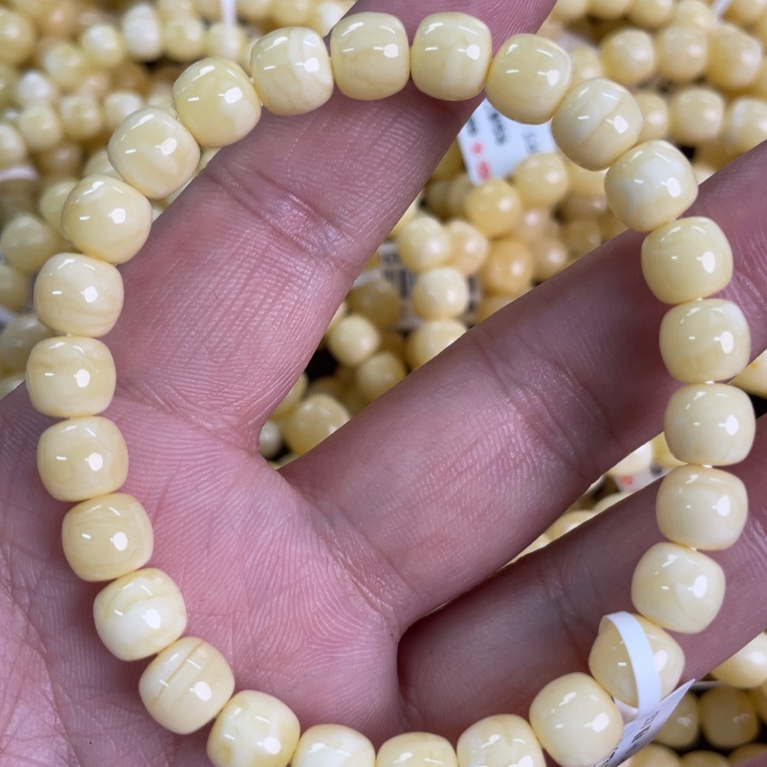 琥珀裸石未镶嵌129000000000000