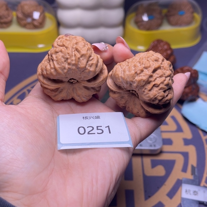 文玩核桃吊坠蛤蟆44.0251