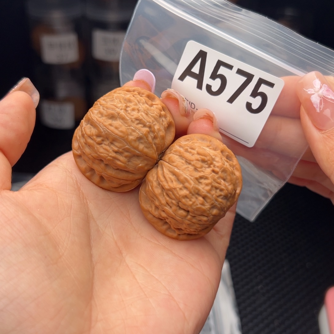 天***阔文玩核桃吊坠铁锤