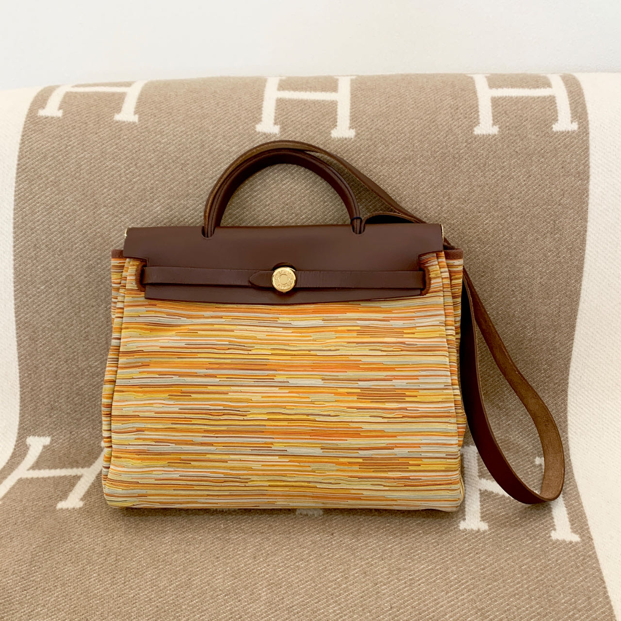 95新 Hermes/爱马仕 herbag 31 羊切皮 马鞍红0118n3 