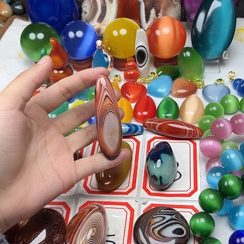 玛瑙/玉髓耳钉未镶嵌