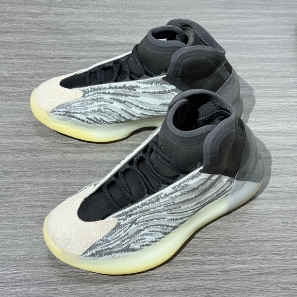 40.5码/Adidas/Yeezy QNTM/篮球鞋/Q46473/无原盒 店