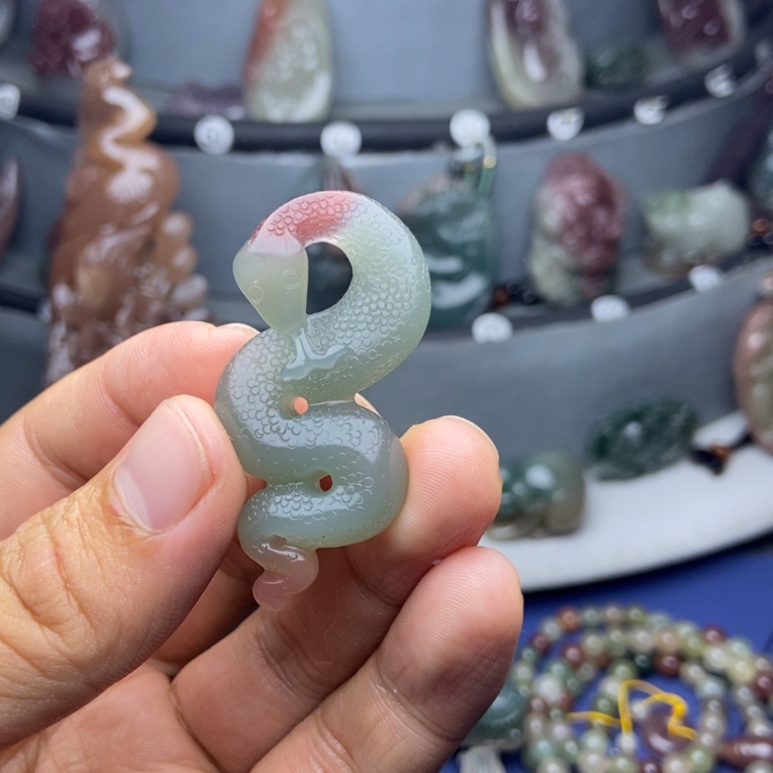 $***$玛瑙/玉髓未镶嵌颈饰