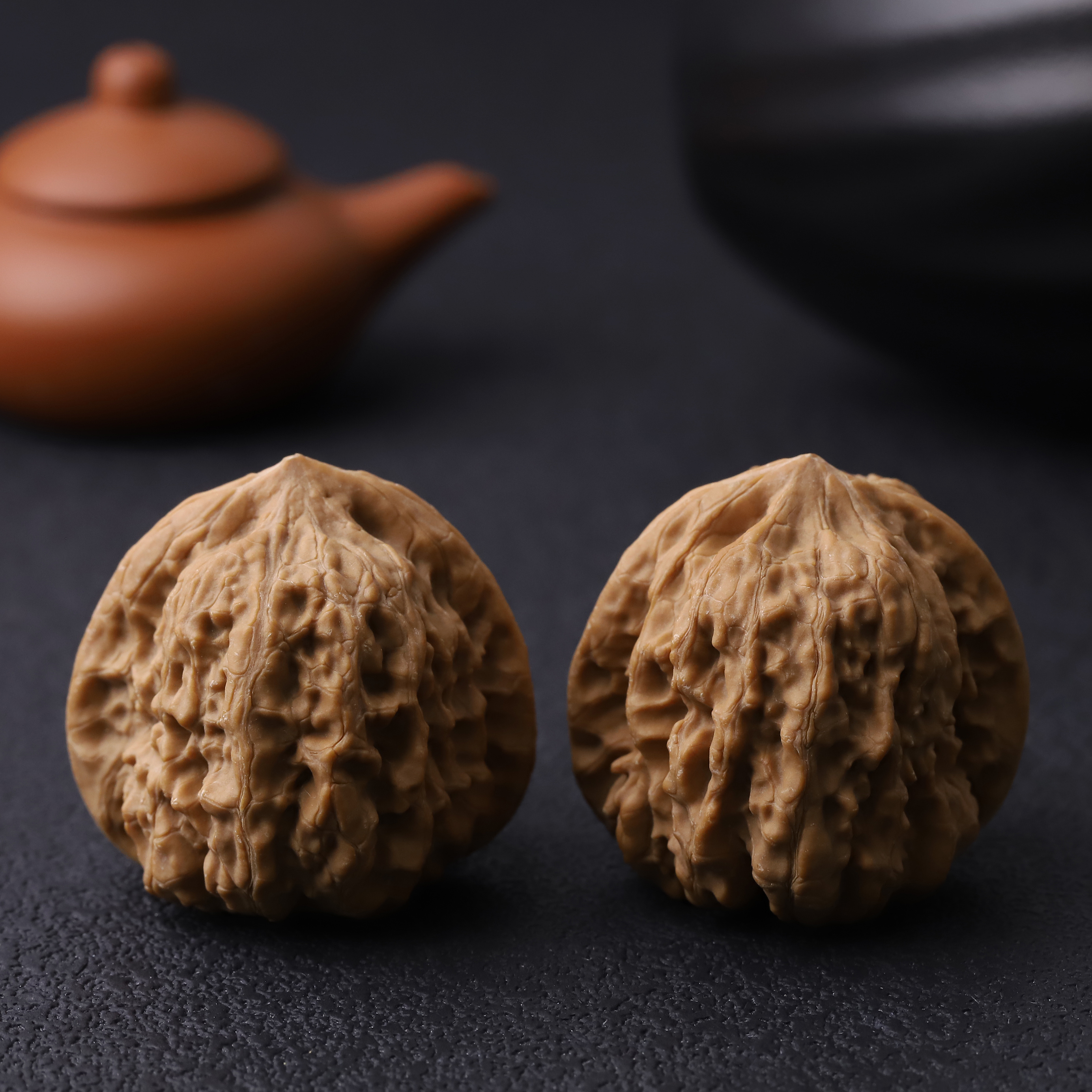 HT1216*2【山地一代平谷凹底】头货文玩核桃手把件