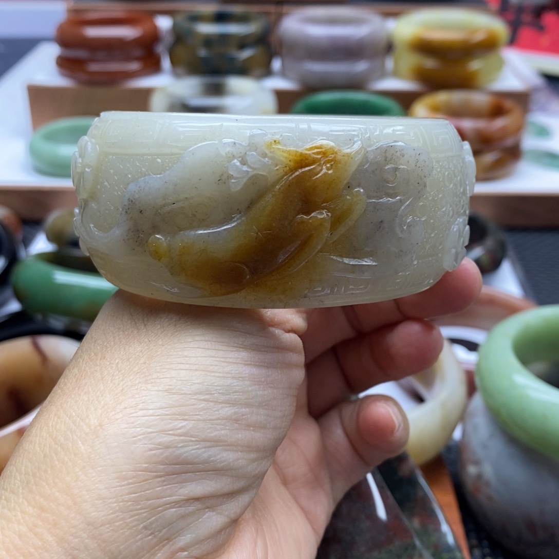 石英质玉手镯未镶嵌小*