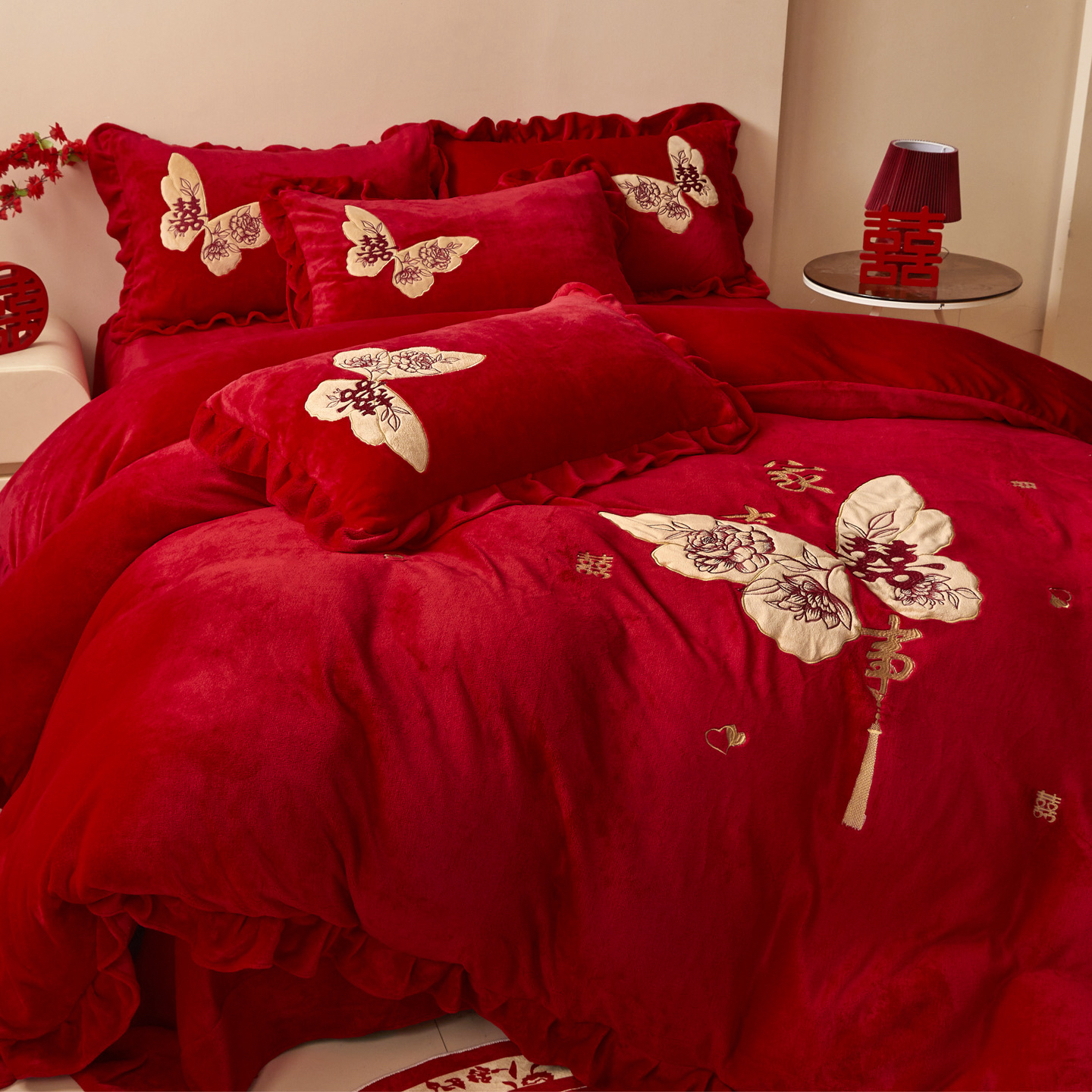牛奶绒婚庆四件套加厚珊瑚绒被套刺绣结婚被陪嫁加绒床上用品新婚